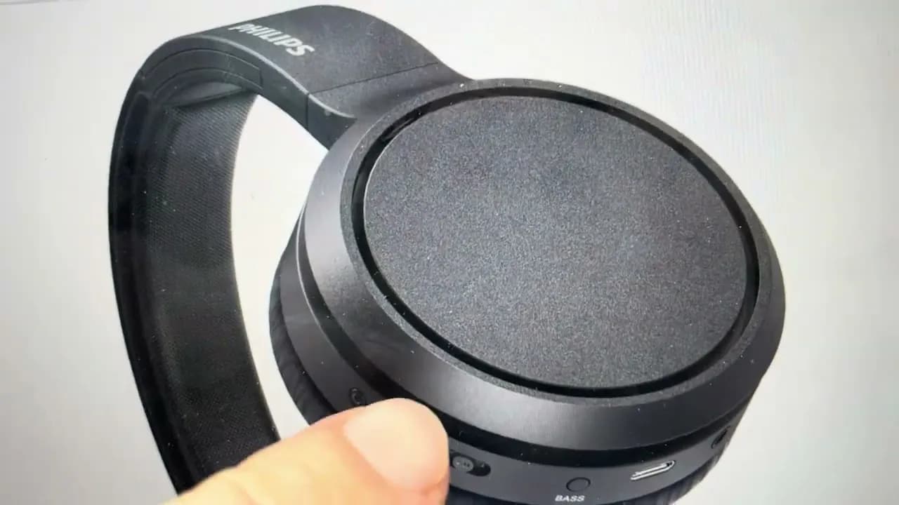 Jak zresetować słuchawki bezprzewodowe Philips i rozwiązać problemy